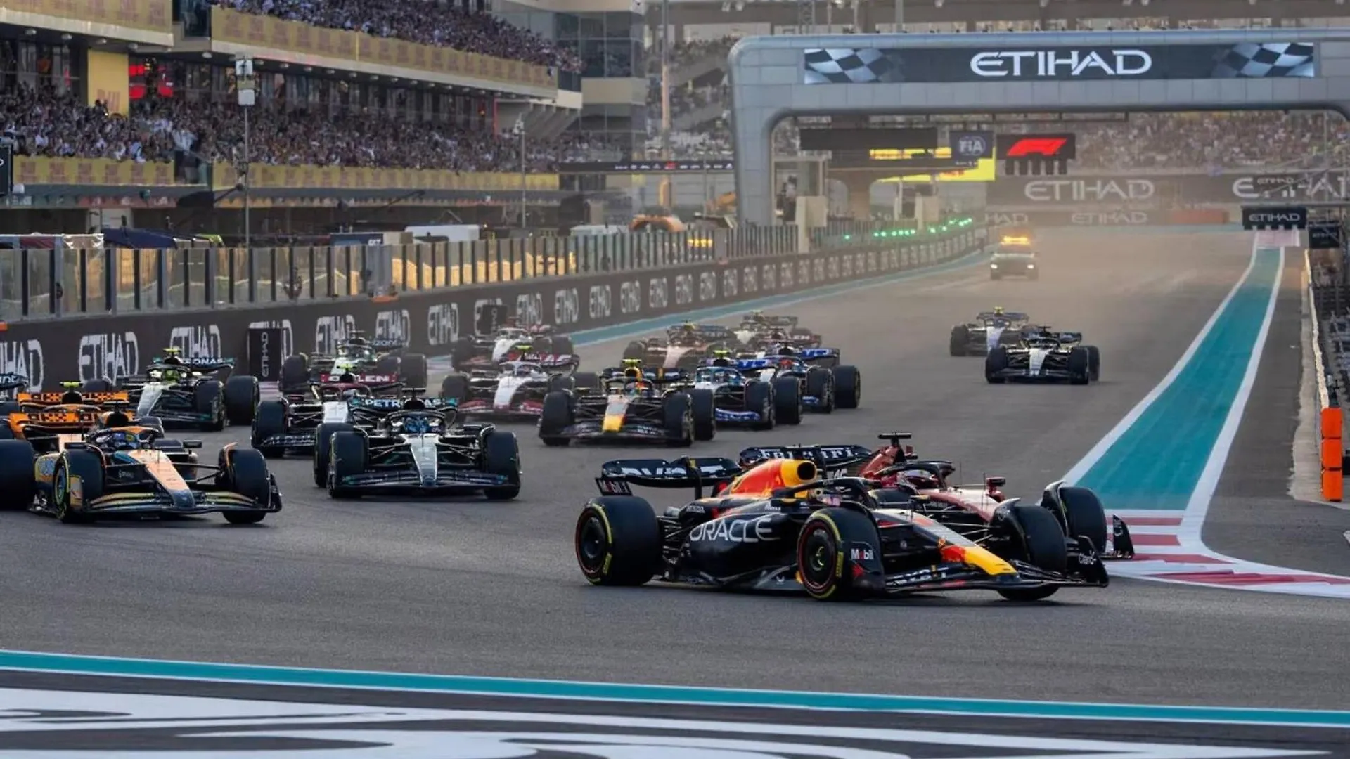 Bloomfields Formula 1Br Water Edge Daire Abu Dabi Birleşik Arap Emirlikleri